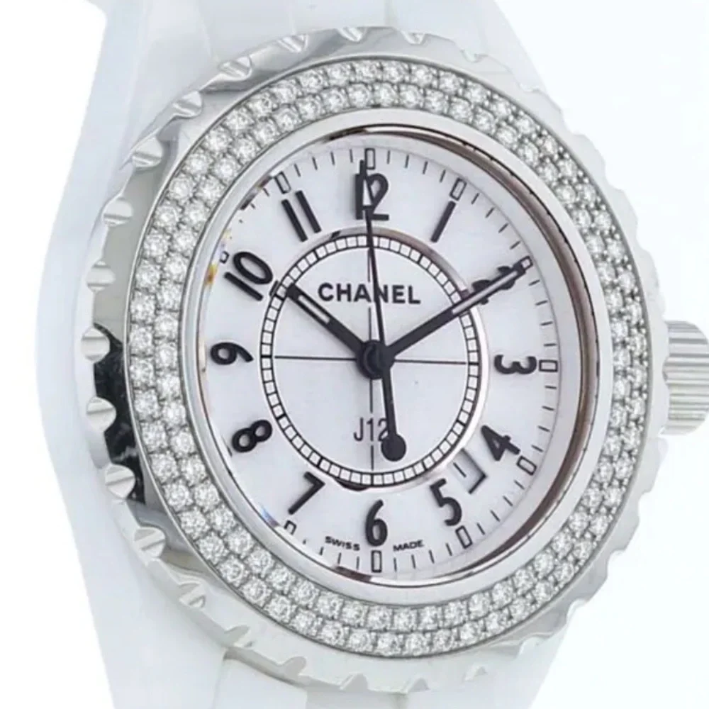 Chanel J12 white ceramic watch with diamonds - Picture 2 of 5